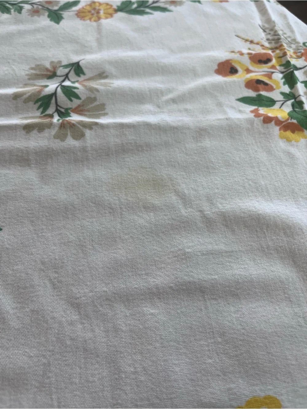 Vintage cotton Floral Basket Printed Tablecloth - Green & Yellow